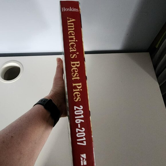 EUC America"s Best Pies 2016-2017 Hardcover - Picture 6 of 6